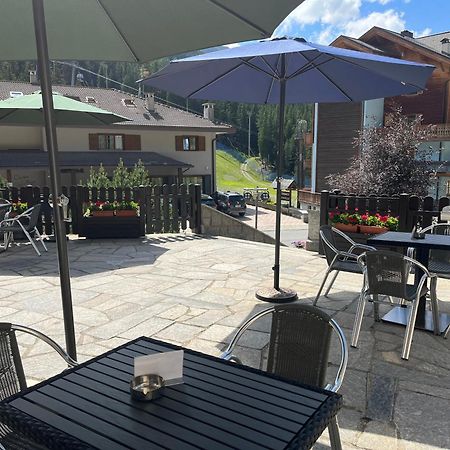 Hotel Alle Tre Baite Santa Caterina Valfurva Eksteriør bilde