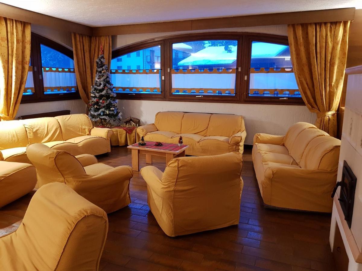 Hotel Alle Tre Baite Santa Caterina Valfurva Eksteriør bilde